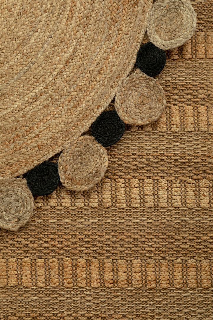 Nuvia Looma Large Natural And Black Jute Rug