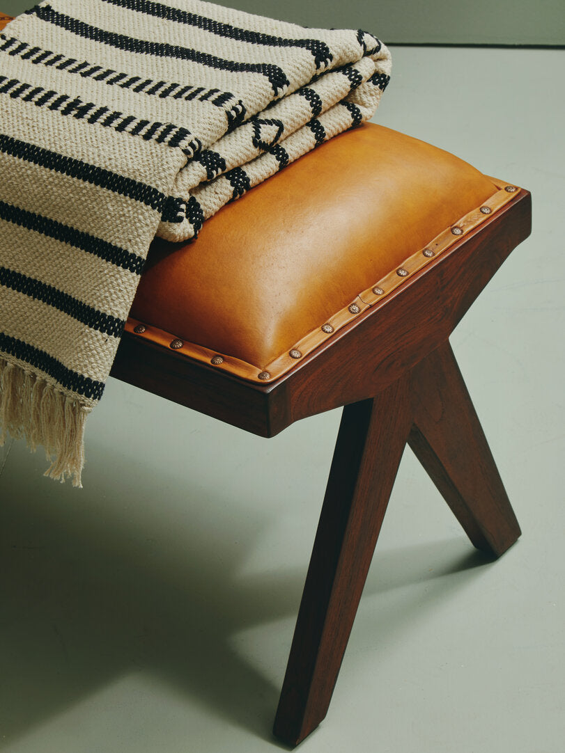 Tierra Bench With Inverted Base