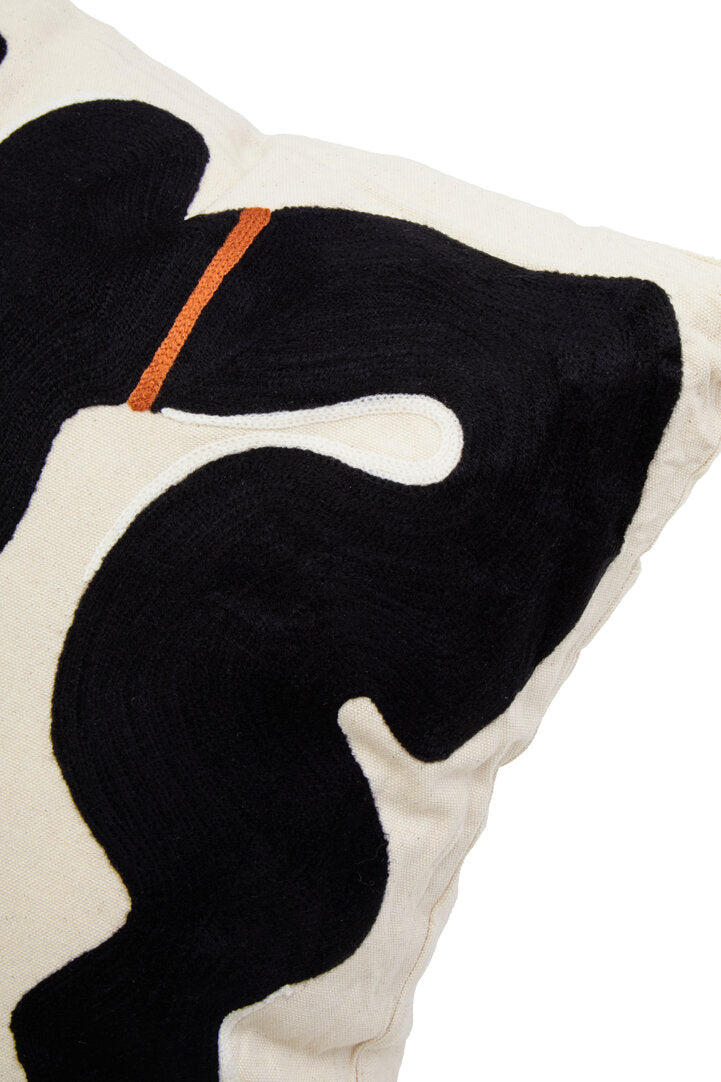 Nuvia Elora Black And Beige Cushion