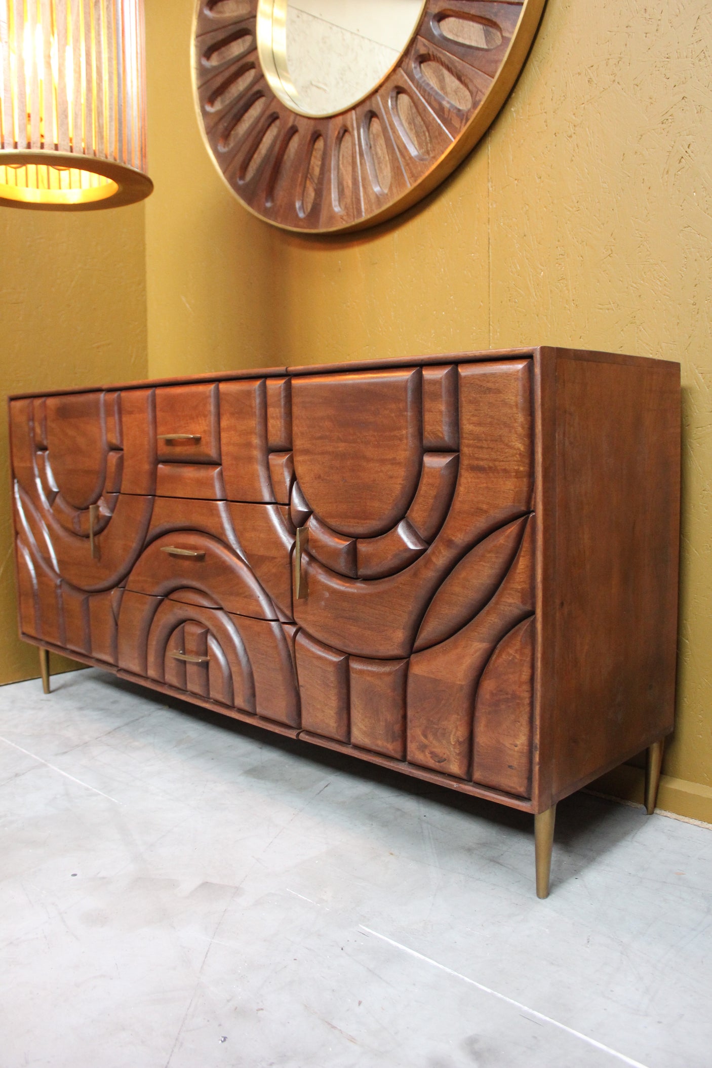 Kanpura Wooden 2 Door 3 Drawer Sideboard