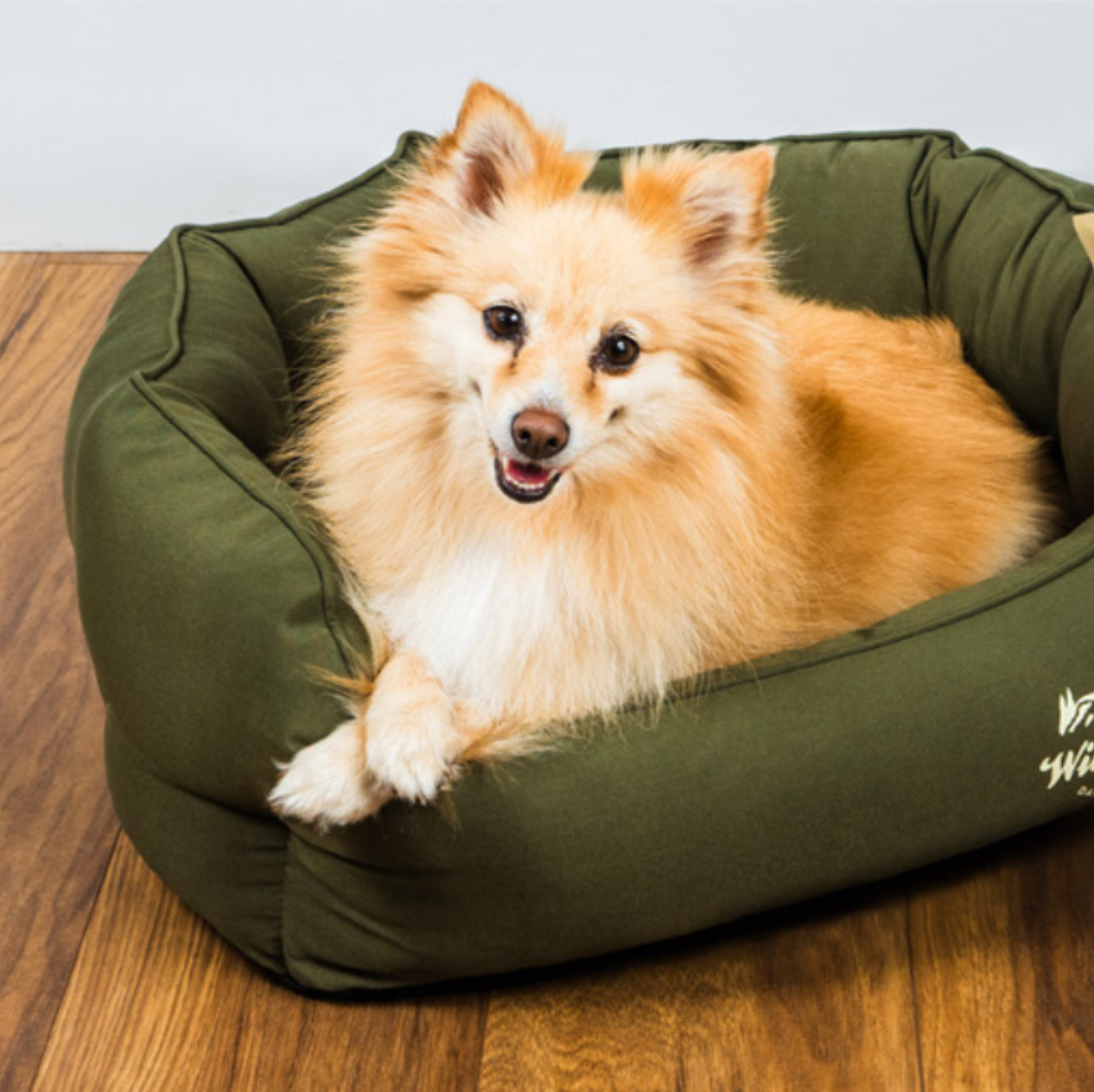 Wilderness Snuggle Dog Bed Olive