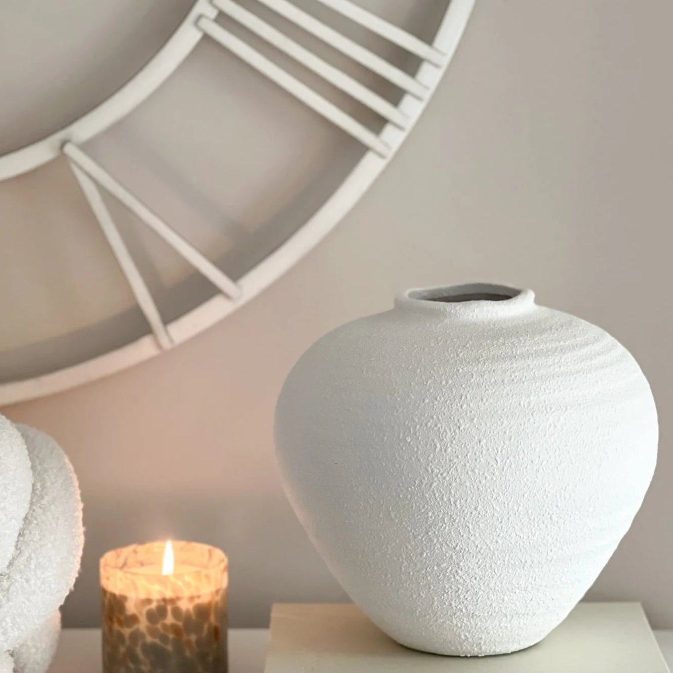 Regola Matt White Ceramic Vase