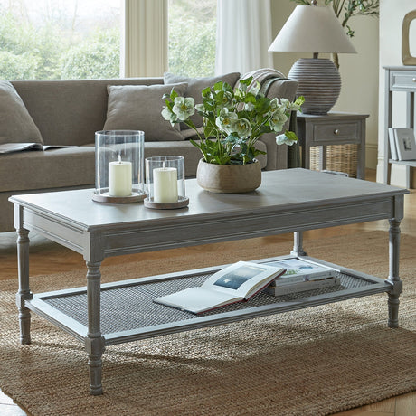 How to Style Your Coffee Table: Simple Ideas for a Relaxed, Chic Look