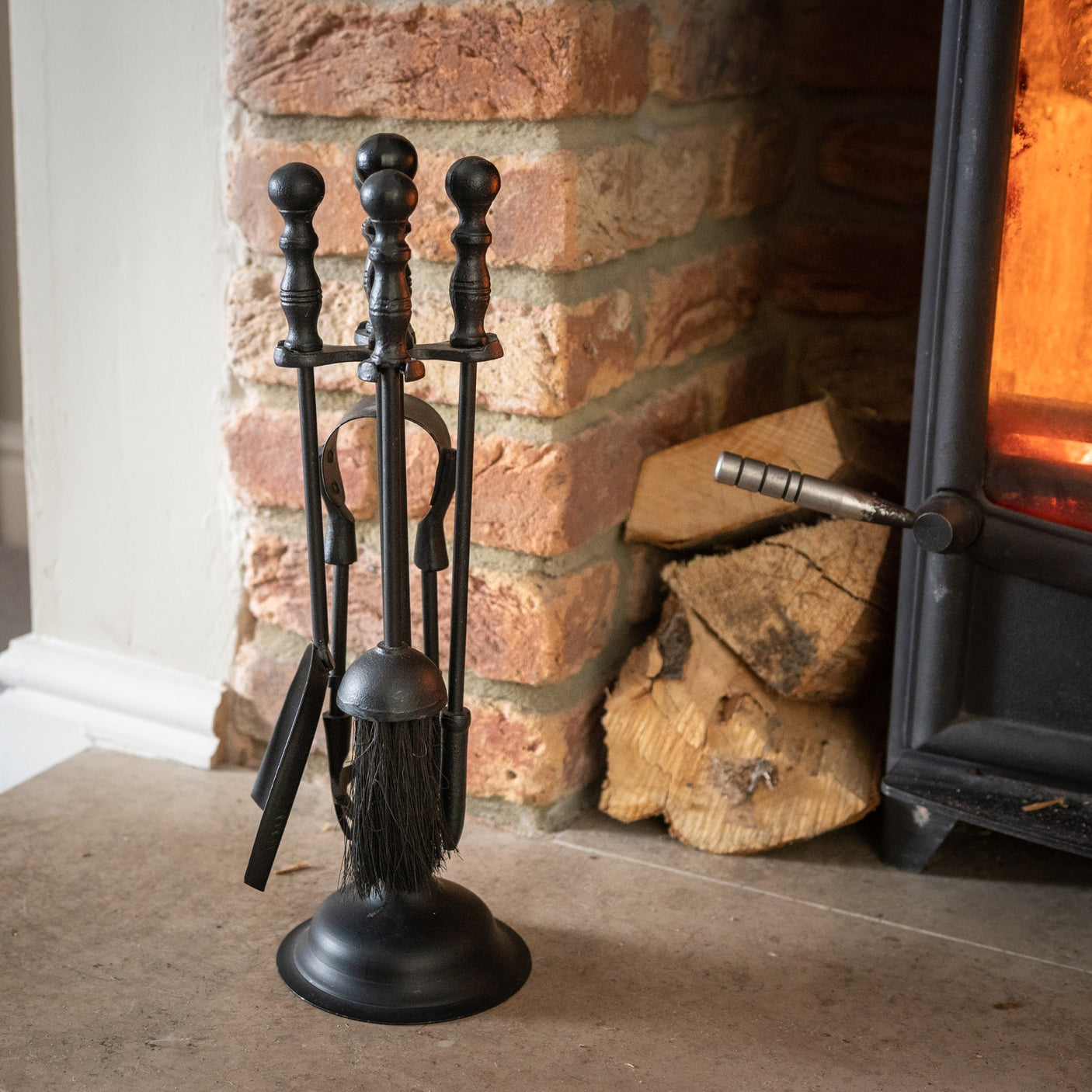 Duchess Top Black Companion Set