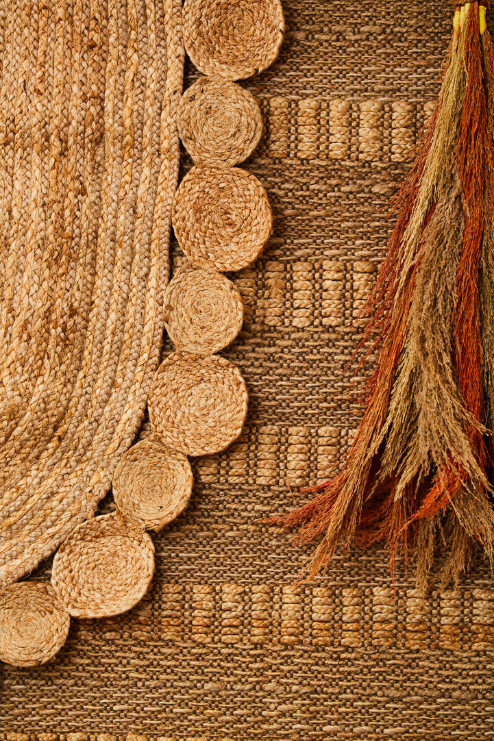 Nuvia Nexo Large Striped Rug