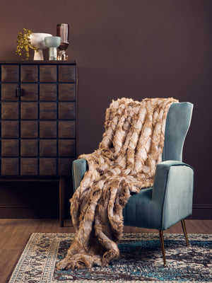 Nuvia Velura Grey And Natural Fur Throw