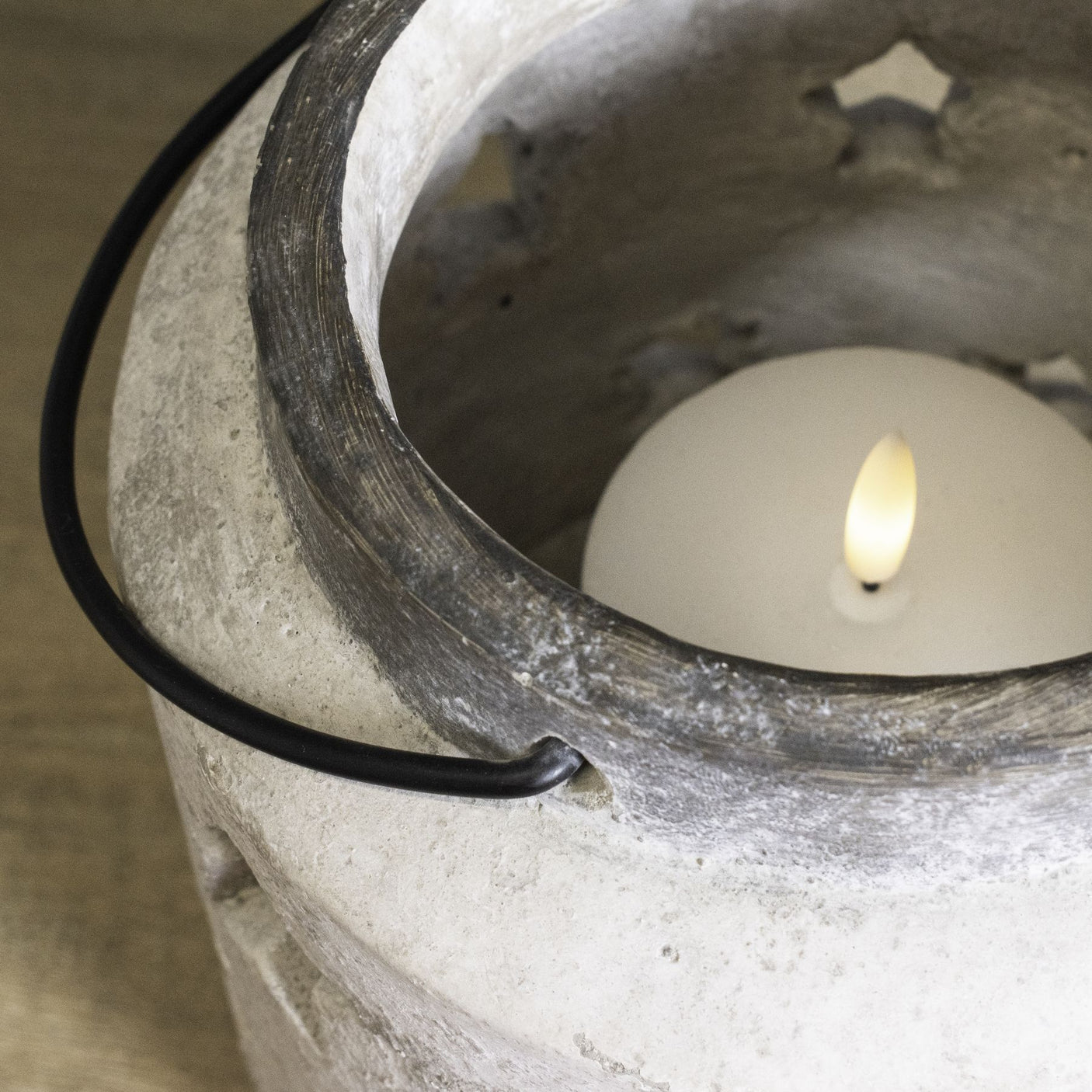 Bloomville Stone Star Lantern