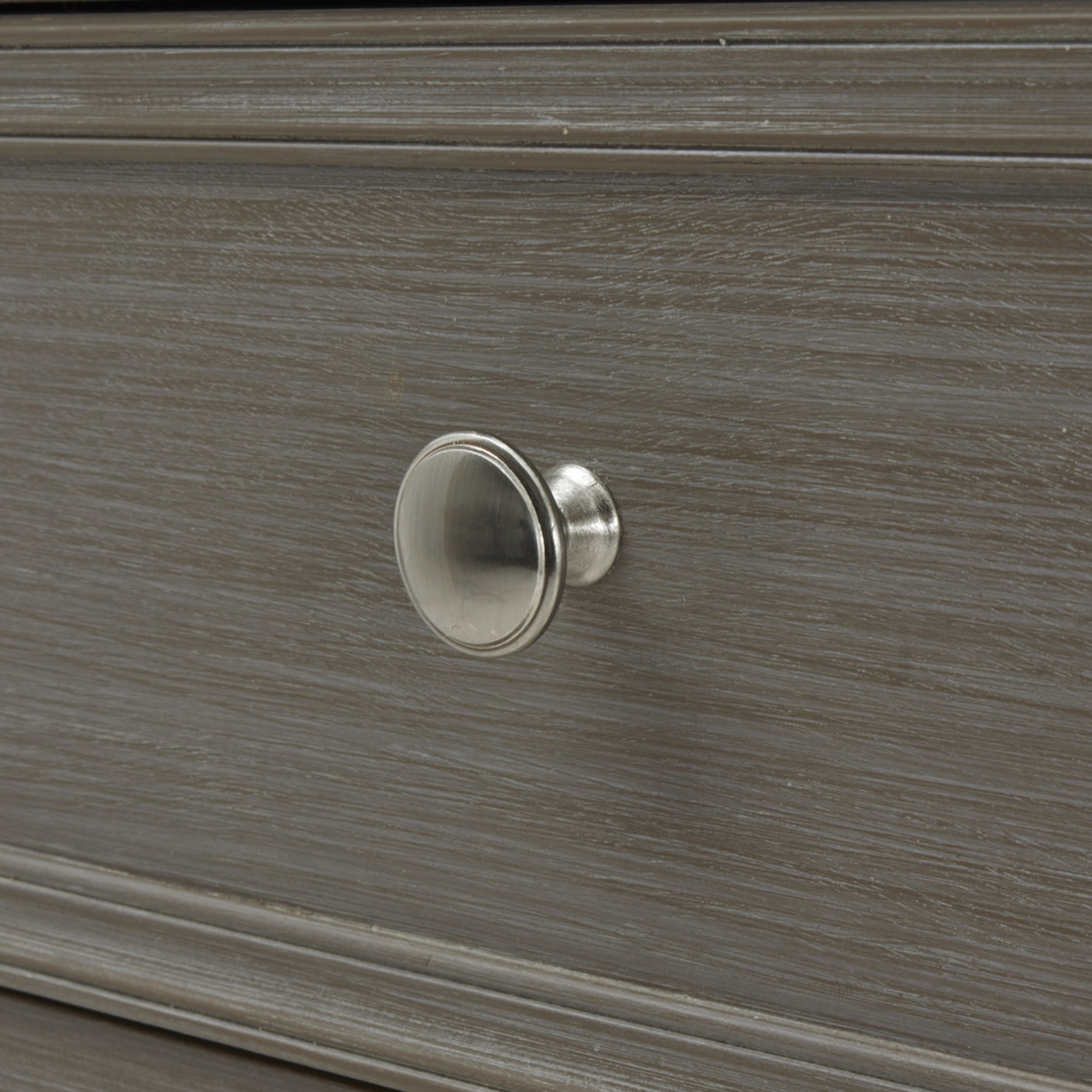 Serene Collection Chest of Drawers