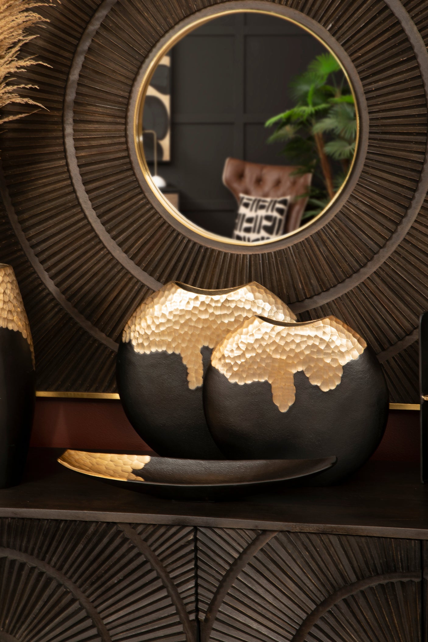 Aurum Black and Gold Round Vase