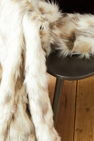 Nuvia Velura Natural Fur Throw