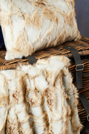 Nuvia Velura Grey And Natural Fur Throw