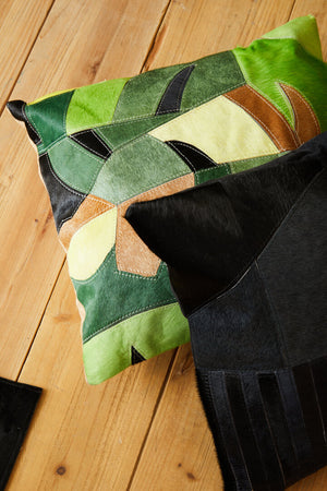 Nuvia Tierra Black And Grey Hair on Leather Cushion