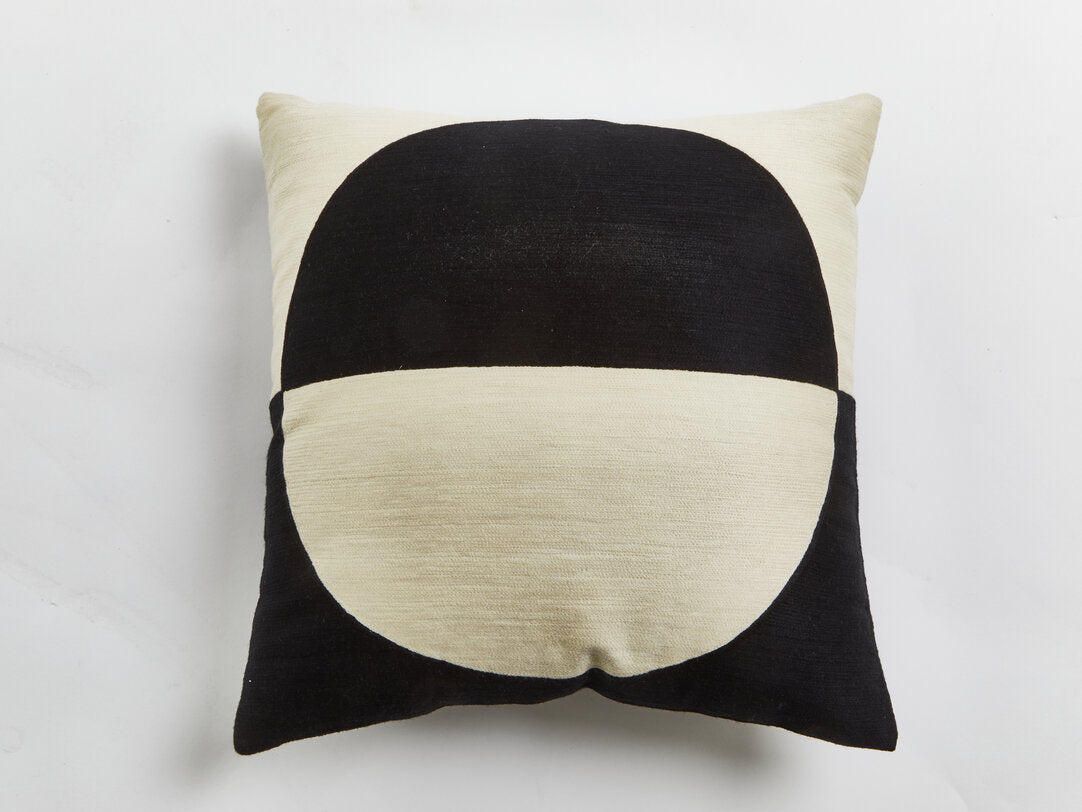 Nuvia Elora Cream And Black Cushion
