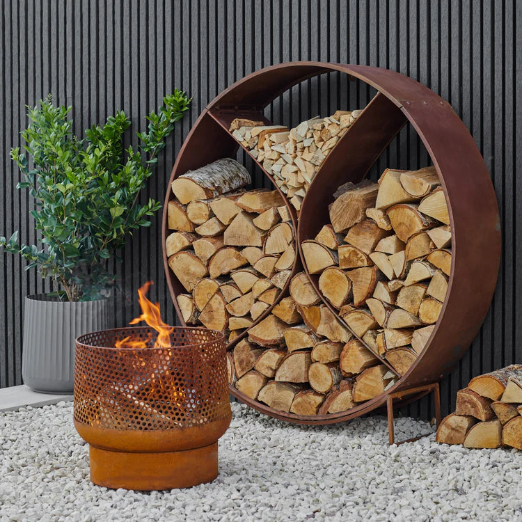 Outdoor Log Storage - Circle