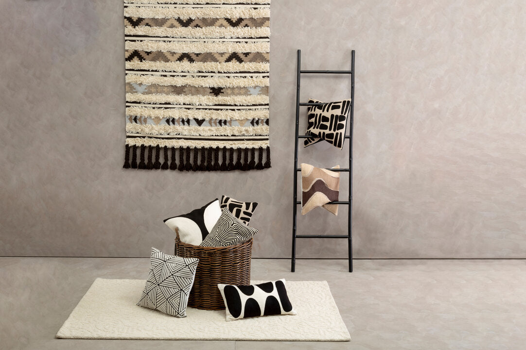 Nuvia Elora Natural And Black Rectangular Cushion