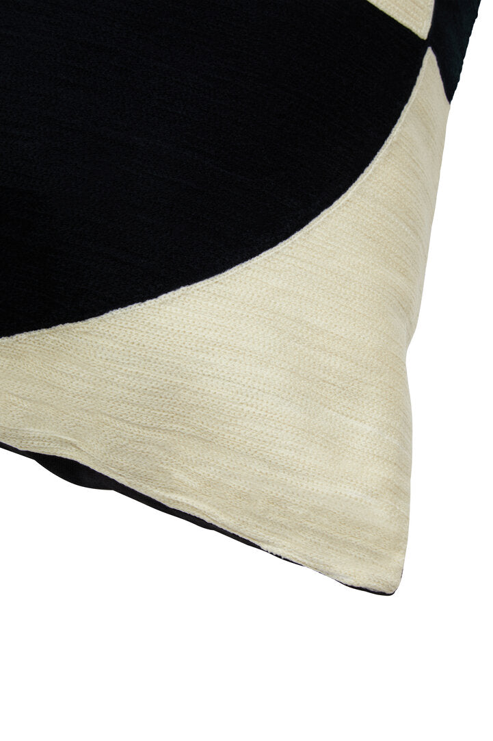 Nuvia Elora Cream And Black Cushion