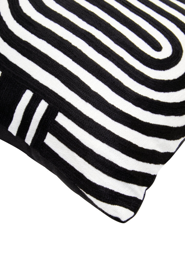 Nuvia Elora Black And White Cushion
