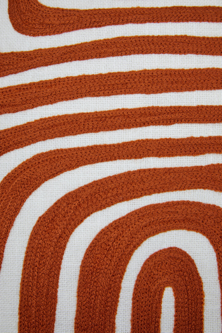 Nuvia Elora Rust And White Cushion