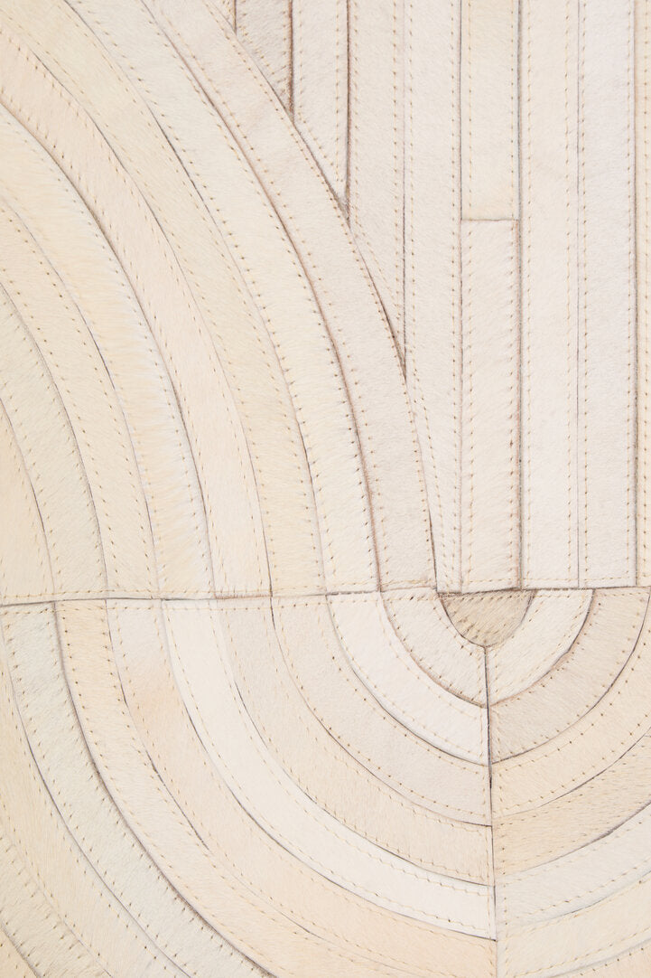 Nuvia Tierra Small Natural Hair On Leather Rug