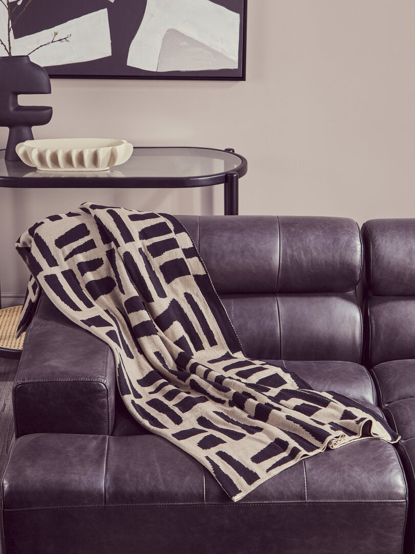 Nuvia Elora Natural And Black Throw