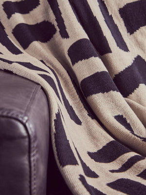 Nuvia Elora Natural And Black Throw