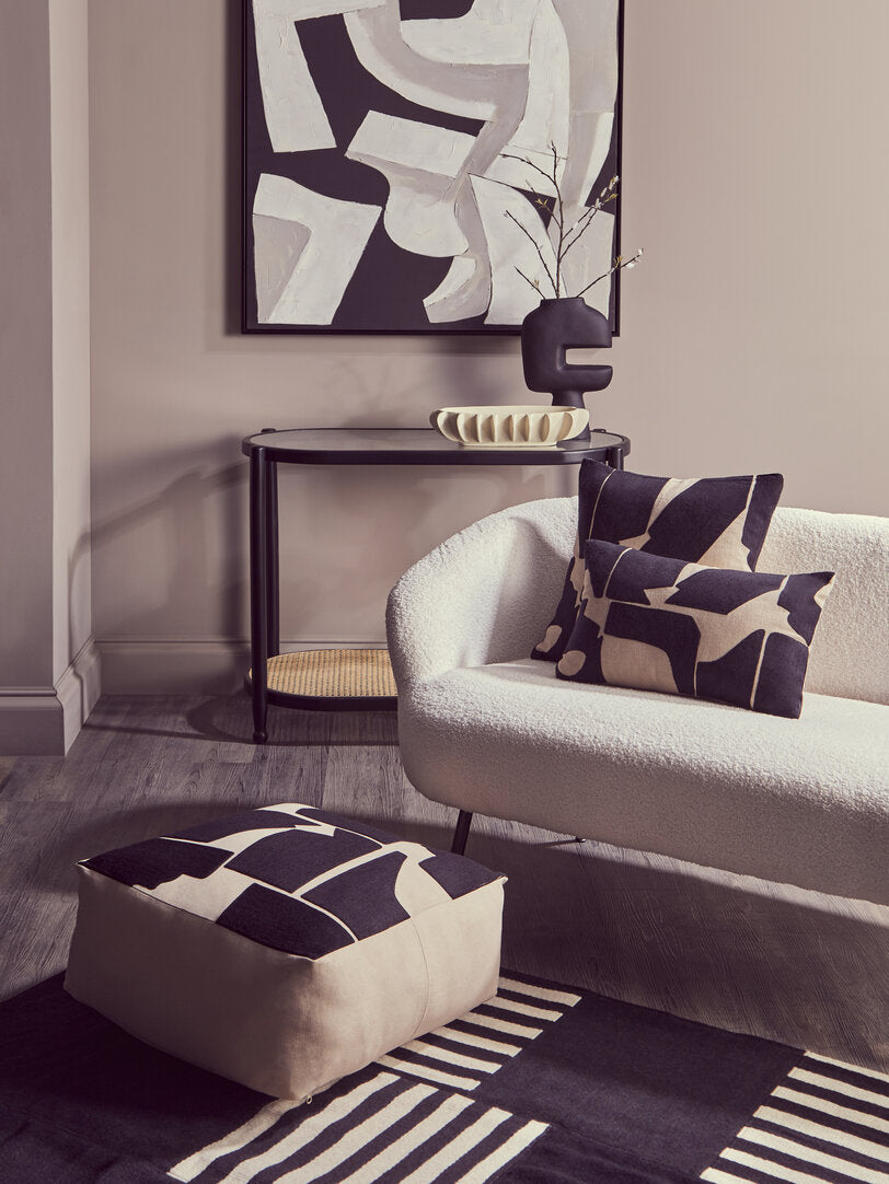 Nuvia Elora Natural And Black Cushion