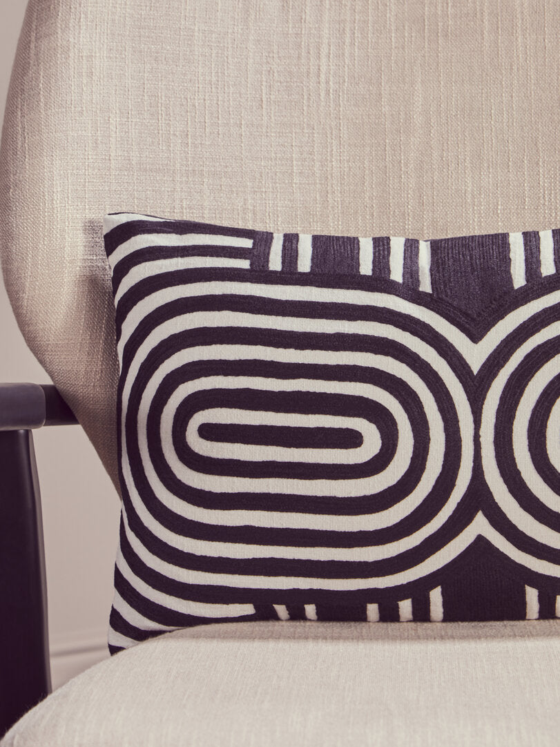 Nuvia Elora Black And White Cushion