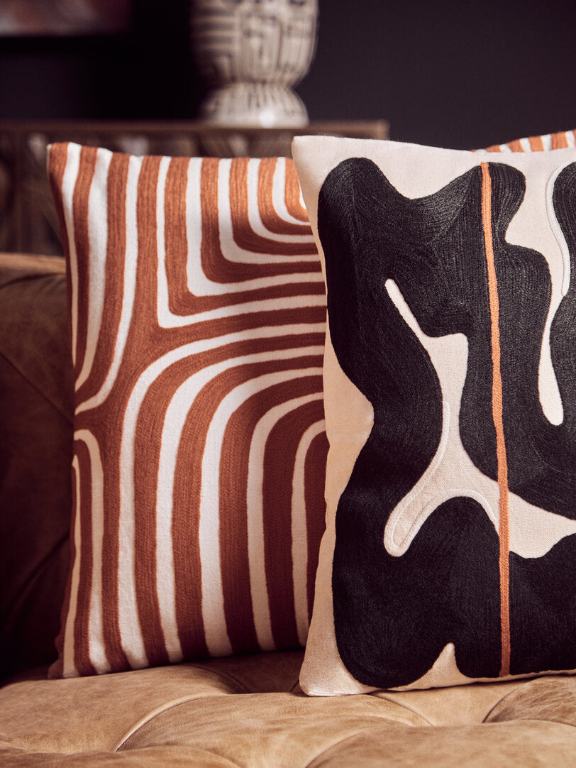 Nuvia Elora Rust And White Cushion