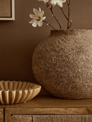 Avara Cotton Mache And Coco Shell Round Vase