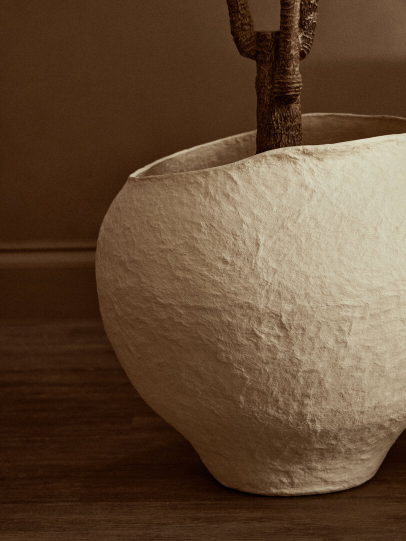 Avara Cotton Mache Large Beige Planter