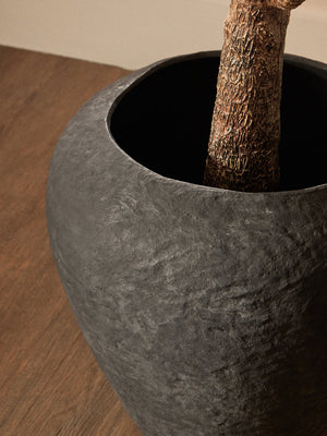 Avara Cotton Mache Large Black Planter