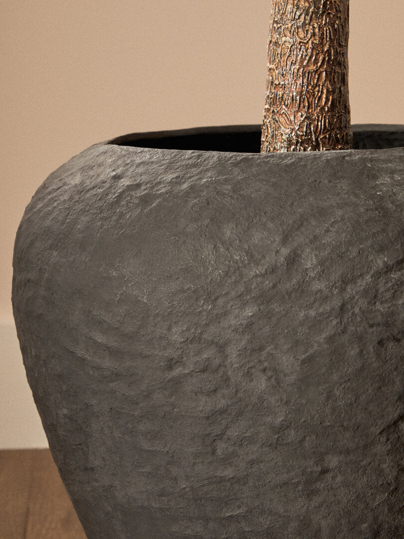 Avara Cotton Mache Large Black Planter