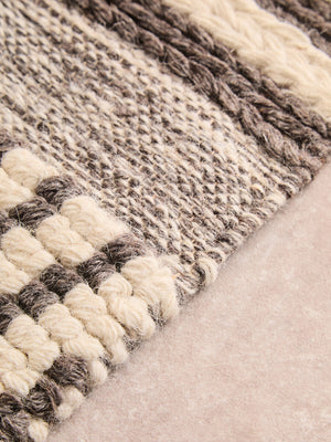 Nuvia Nexo Large Geometric Rug