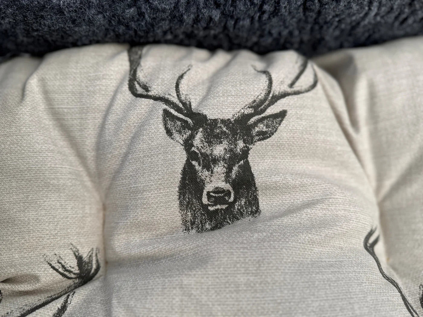 Highland Stag Fleece Lined Dog Bed